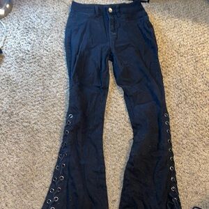 LACE UP BLACK JEANS